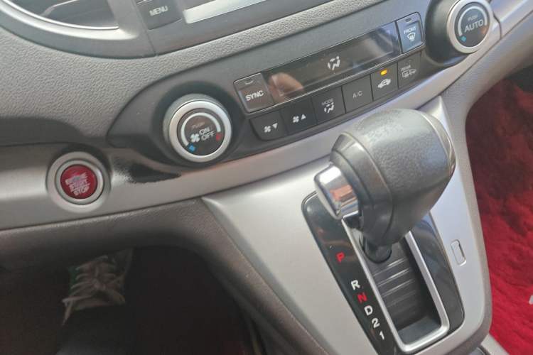 Used Honda CR-V 2013 2.4L four-wheel drive luxury version Gear Lever