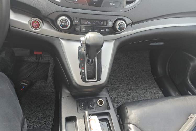 Used Honda CR-V 2013 2.4L two-wheel drive luxury version Gear Lever