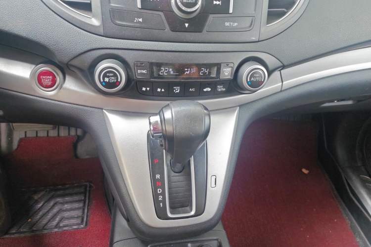 Used Honda CR-V 2013 2.4L four-wheel drive luxury version Gear Lever