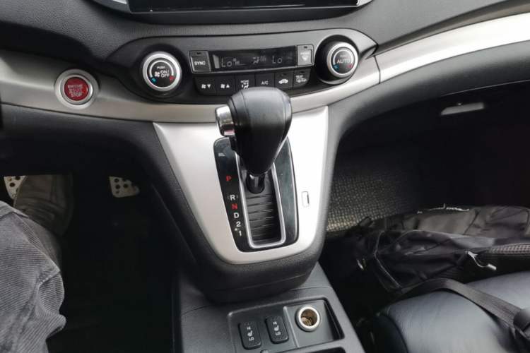 Used Honda CR-V 2013 2.4L two-wheel drive luxury version Gear Lever