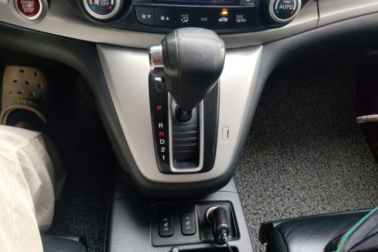 Used Honda CR-V 2013 2.4L two-wheel drive luxury version Gear Lever