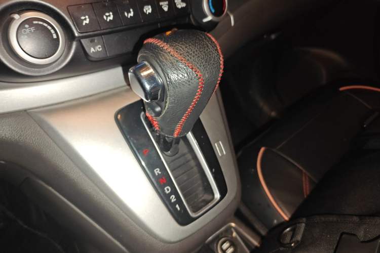Used Honda CR-V 2013 2.0L 2WD Classic Edition Gear Lever