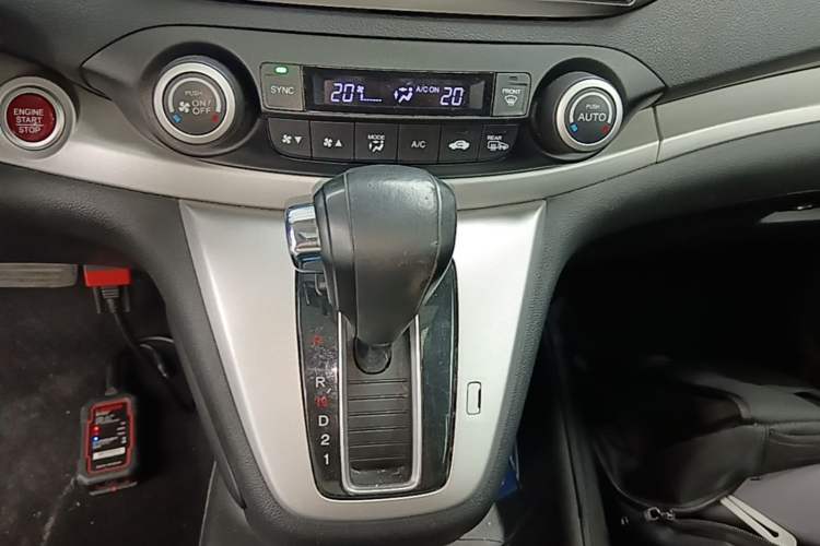 Used Honda CR-V 2013 2.4L two-wheel drive luxury version Gear Lever