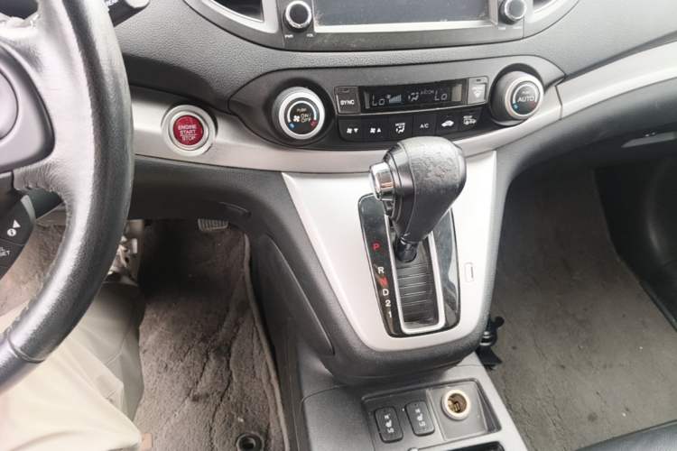 Used Honda CR-V 2013 2.4L two-wheel drive luxury version Gear Lever