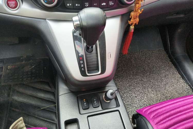 Used Honda CR-V 2013 2.4L two-wheel drive luxury version Gear Lever