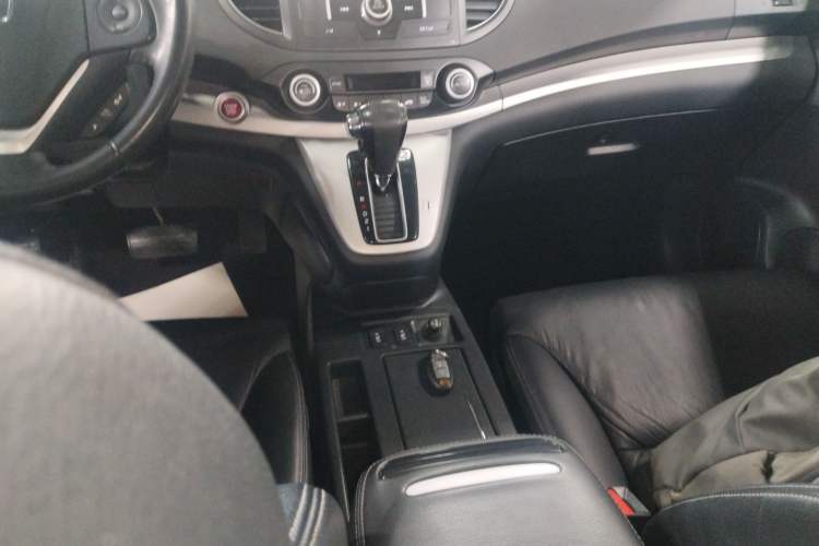 Used Honda CR-V 2013 2.4L two-wheel drive luxury version Gear Lever