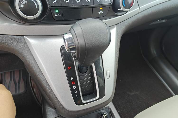 Used Honda CR-V 2013 2.0L 2WD Classic Edition Gear Lever