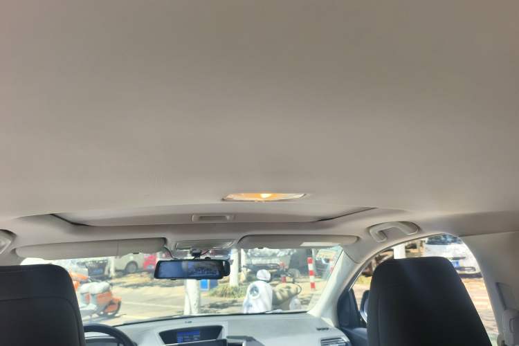 Used Honda CR-V 2013 2.4L two-wheel drive luxury version Headliner
