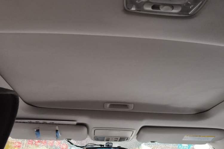 Used Honda CR-V 2013 2.4L four-wheel drive luxury version Headliner