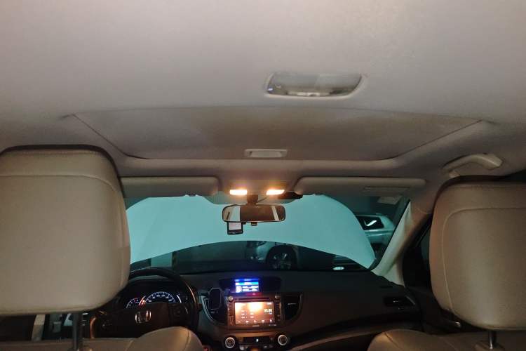 Used Honda CR-V 2013 2.4L four-wheel drive luxury version Headliner
