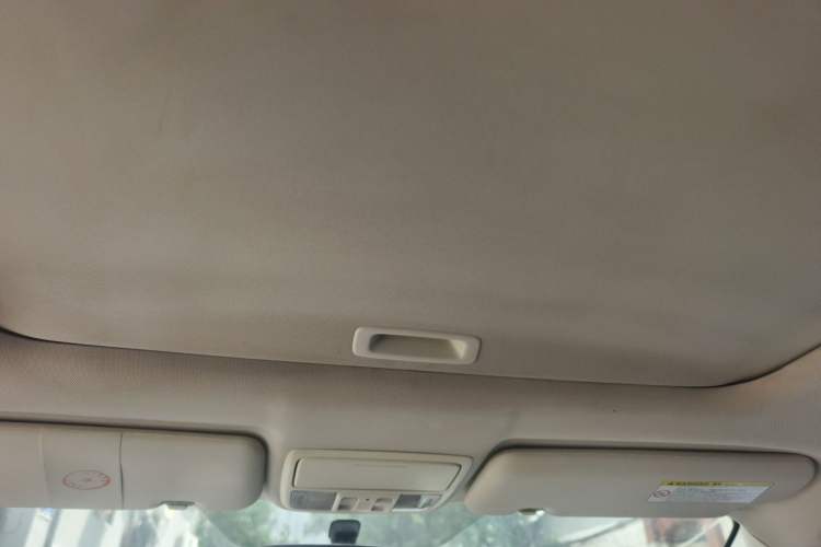 Used Honda CR-V 2013 2.4L four-wheel drive luxury version Headliner