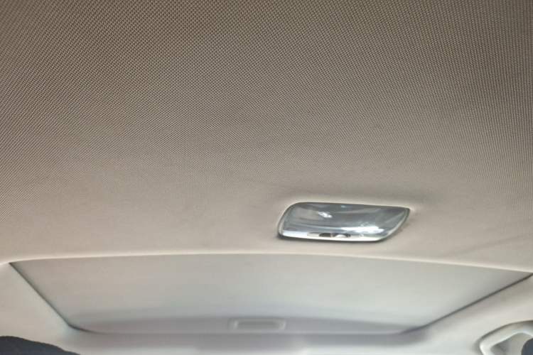 Used Honda CR-V 2013 2.4L four-wheel drive luxury version Headliner