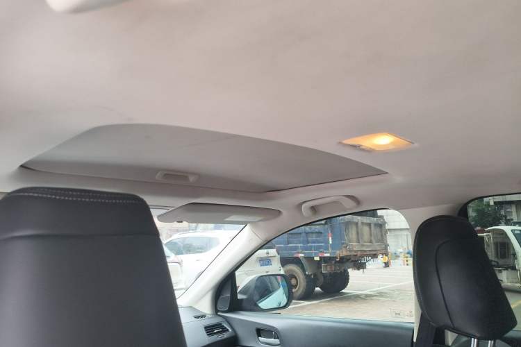 Used Honda CR-V 2013 2.4L four-wheel drive luxury version Headliner