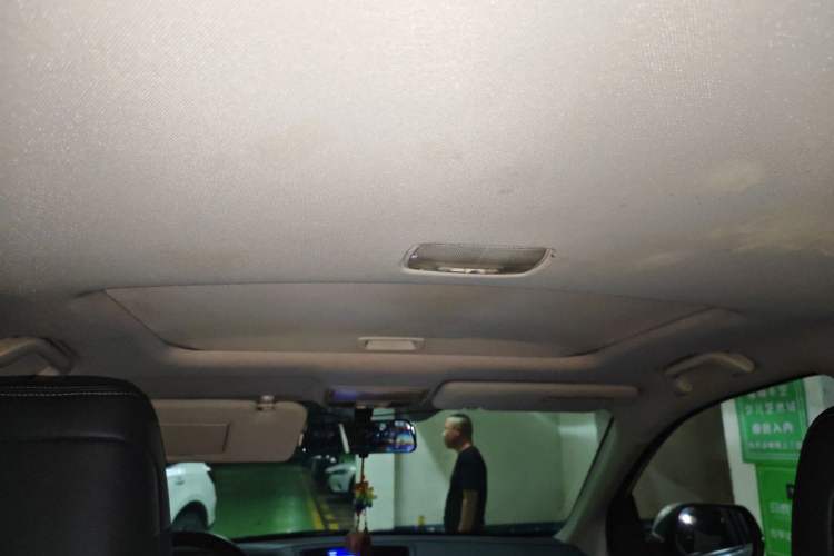 Used Honda CR-V 2013 2.4L four-wheel drive luxury version Headliner