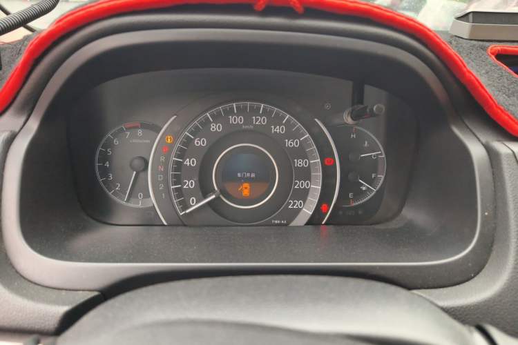 Used Honda CR-V 2013 2.4L four-wheel drive luxury version Instrument Cluster