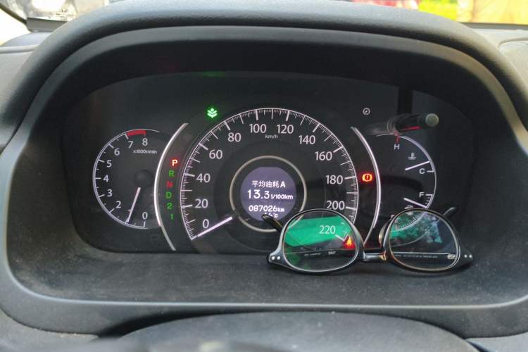 Used Honda CR-V 2013 2.4L four-wheel drive luxury version Instrument Cluster