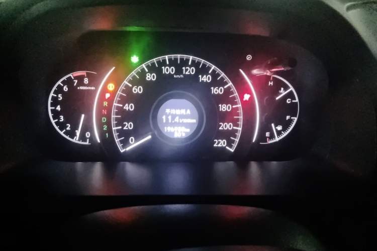 Used Honda CR-V 2013 2.4L four-wheel drive luxury version Instrument Cluster