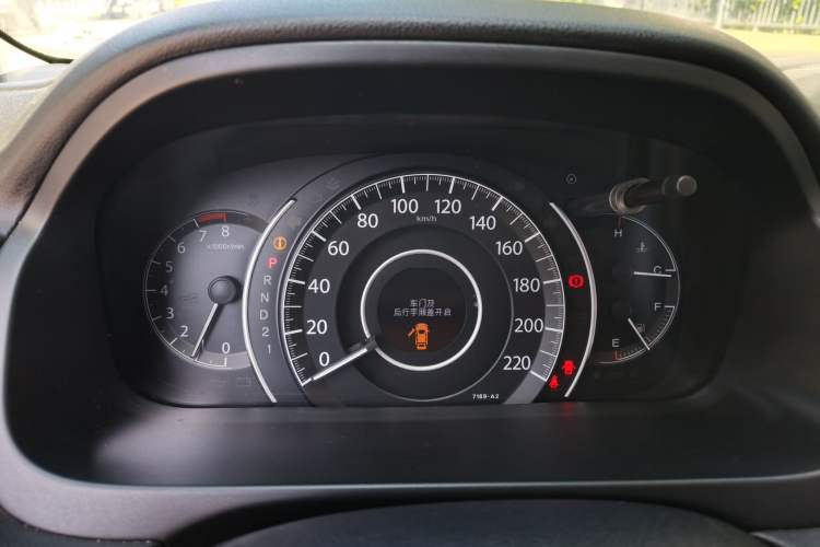 Used Honda CR-V 2013 2.4L four-wheel drive luxury version Instrument Cluster