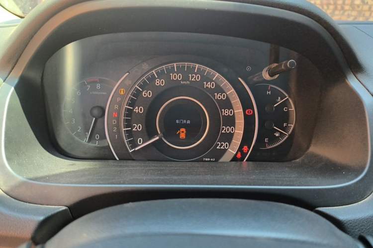 Used Honda CR-V 2013 2.4L four-wheel drive luxury version Instrument Cluster