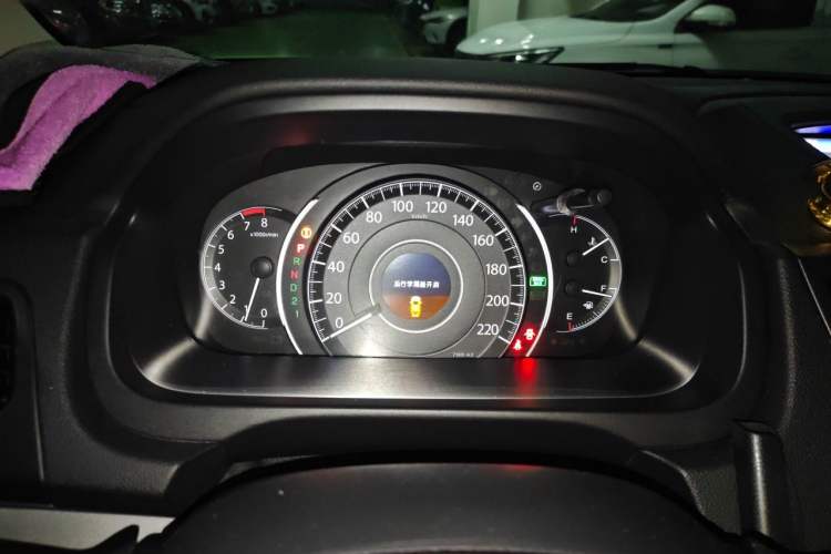 Used Honda CR-V 2013 2.4L four-wheel drive luxury version Instrument Cluster