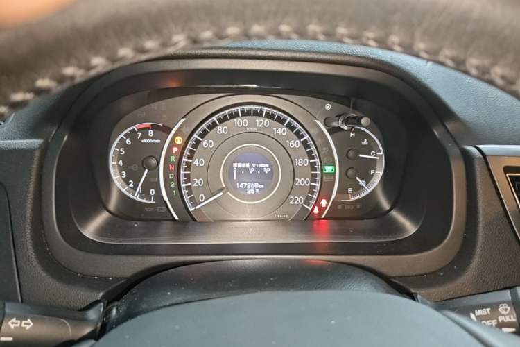Used Honda CR-V 2013 2.4L four-wheel drive luxury version Instrument Cluster