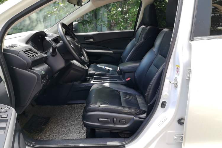 Used Honda CR-V 2013 2.4L two-wheel drive luxury version Left Front Seat