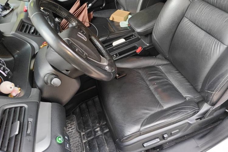 Used Honda CR-V 2013 2.4L two-wheel drive luxury version Left Front Seat
