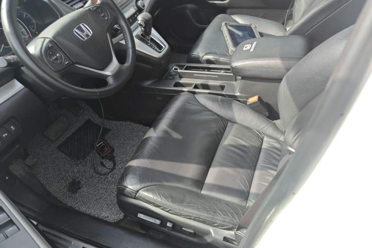Used Honda CR-V 2013 2.4L two-wheel drive luxury version Left Front Seat