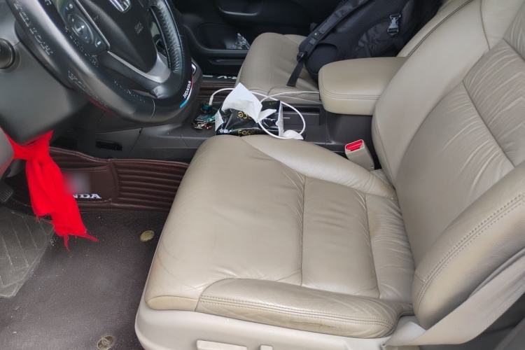 Used Honda CR-V 2013 2.4L two-wheel drive luxury version Left Front Seat