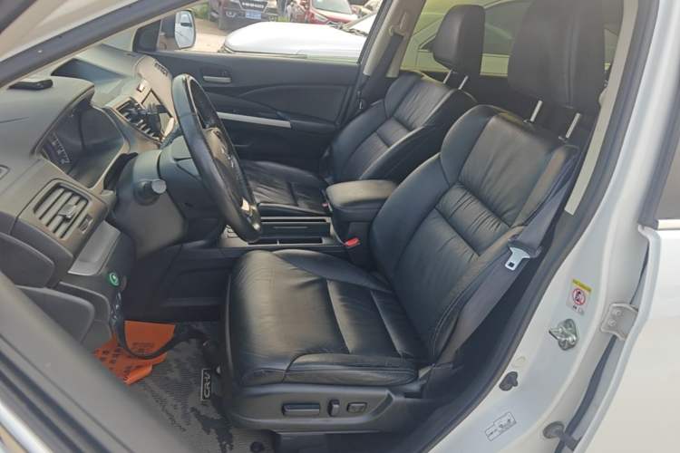Used Honda CR-V 2013 2.4L four-wheel drive luxury version Left Front Seat