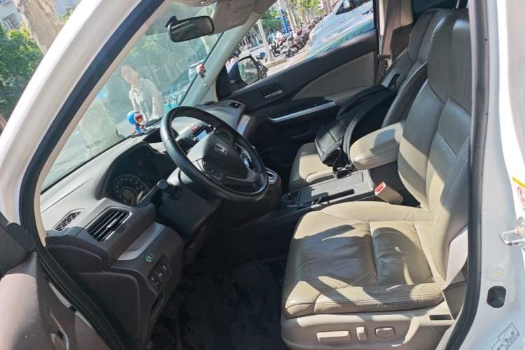 Used Honda CR-V 2013 2.4L two-wheel drive luxury version Left Front Seat