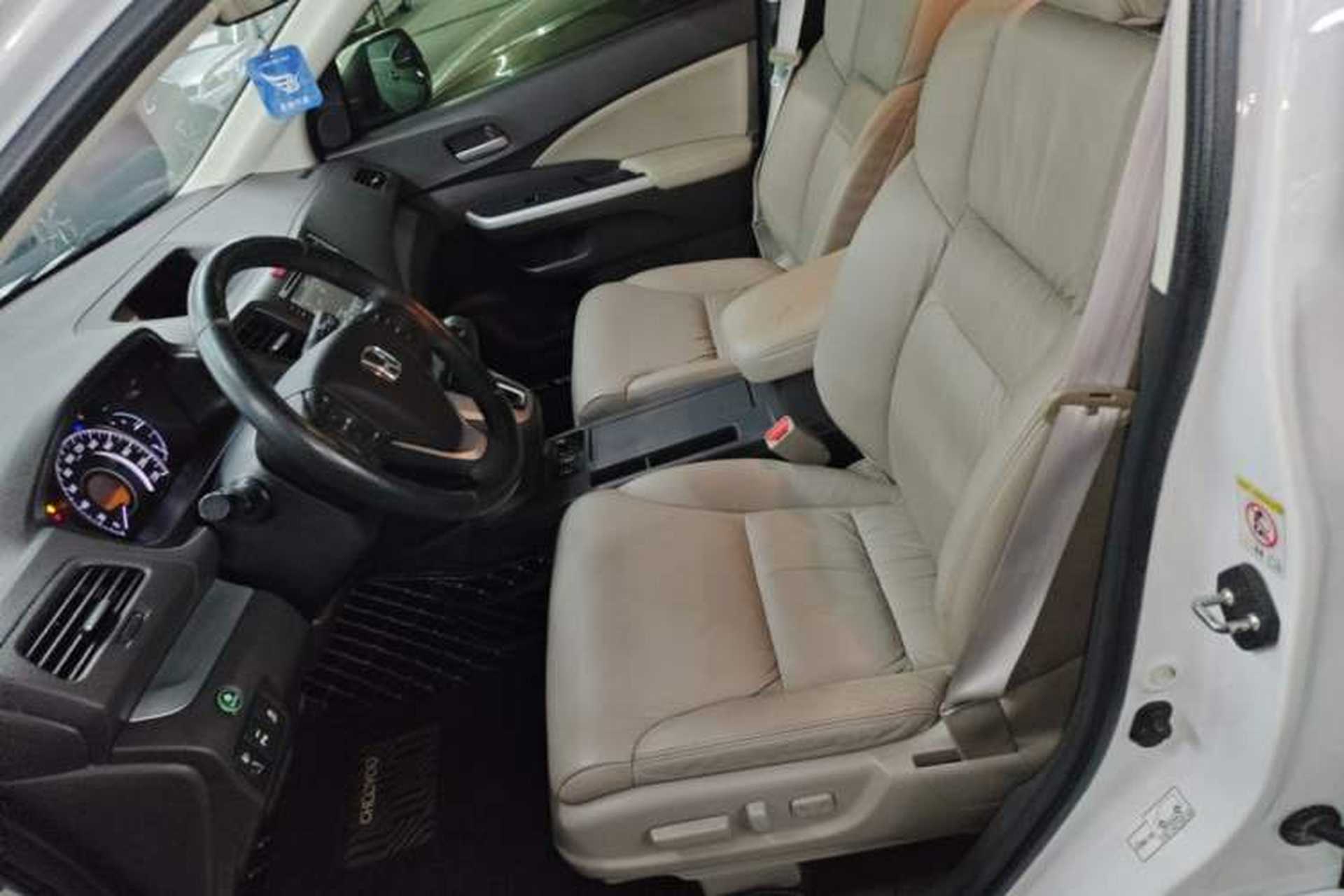Used Honda CR-V 2013 2.4L two-wheel drive luxury version Left Front Seat