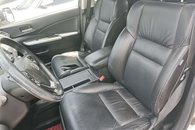Used Honda CR-V 2013 2.4L two-wheel drive luxury version Left Front Seat