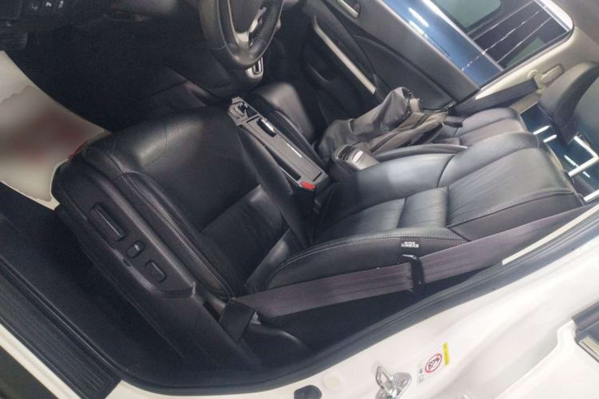 Used Honda CR-V 2013 2.4L two-wheel drive luxury version Left Front Seat