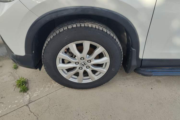 Used Honda CR-V 2013 2.0L Four-wheel Drive Classic Edition Left Front Wheel Hub