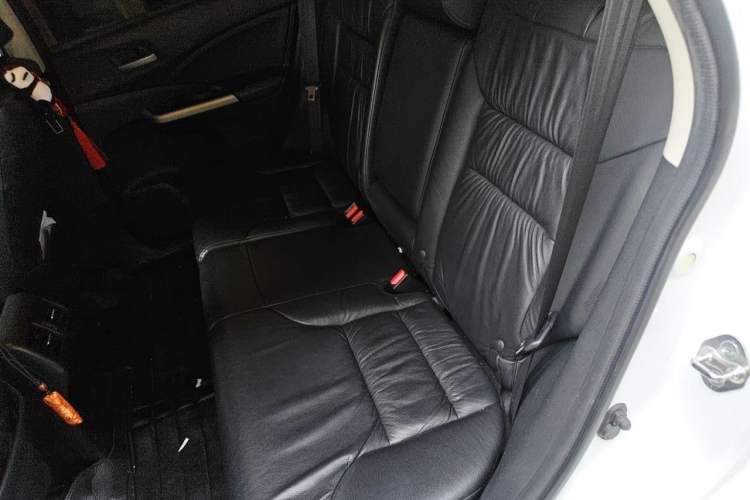 Used Honda CR-V 2013 2.4L two-wheel drive luxury version Left Rear Seat