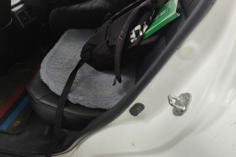 Used Honda CR-V 2013 2.4L four-wheel drive luxury version Left Rear Seat