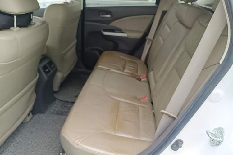 Used Honda CR-V 2013 2.4L two-wheel drive luxury version Left Rear Seat