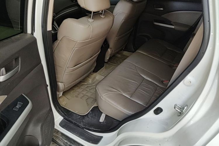 Used Honda CR-V 2013 2.4L four-wheel drive luxury version Left Rear Seat