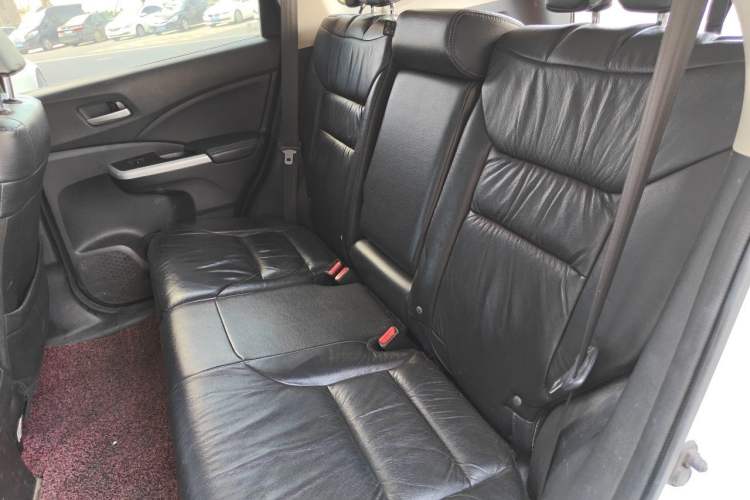 Used Honda CR-V 2013 2.4L two-wheel drive luxury version Left Rear Seat