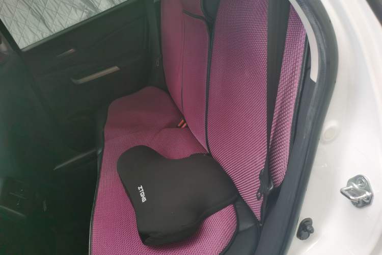 Used Honda CR-V 2013 2.4L four-wheel drive luxury version Left Rear Seat