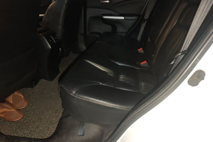 Used Honda CR-V 2013 2.4L four-wheel drive luxury version Left Rear Seat