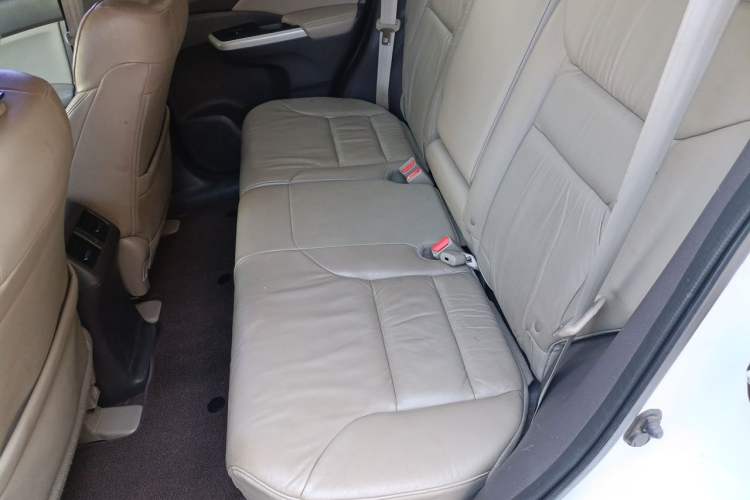 Used Honda CR-V 2013 2.4L four-wheel drive luxury version Left Rear Seat