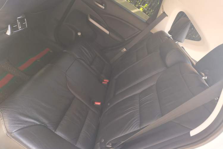 Used Honda CR-V 2013 2.4L four-wheel drive luxury version Left Rear Seat