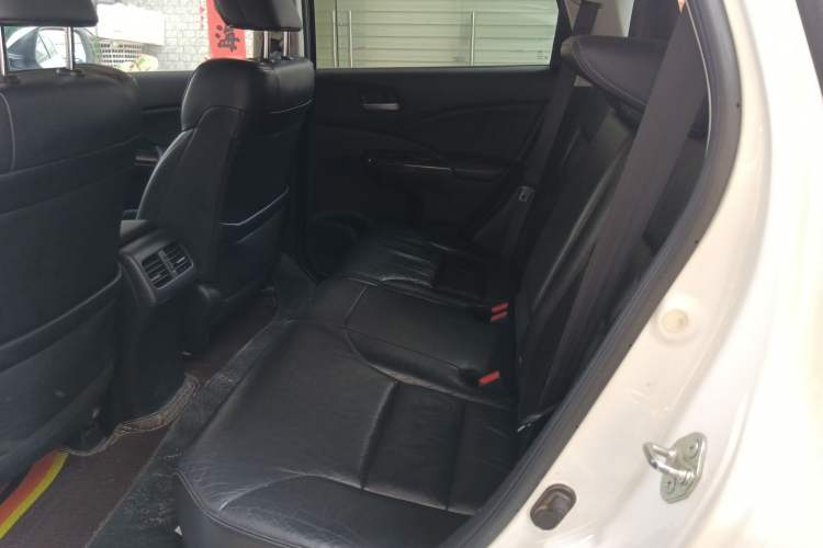 Used Honda CR-V 2013 2.4L two-wheel drive luxury version Left Rear Seat