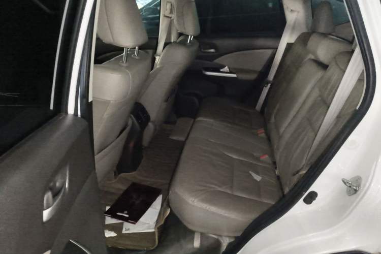Used Honda CR-V 2013 2.4L two-wheel drive luxury version Left Rear Seat