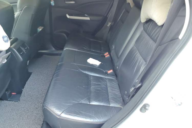 Used Honda CR-V 2013 2.4L two-wheel drive luxury version Left Rear Seat