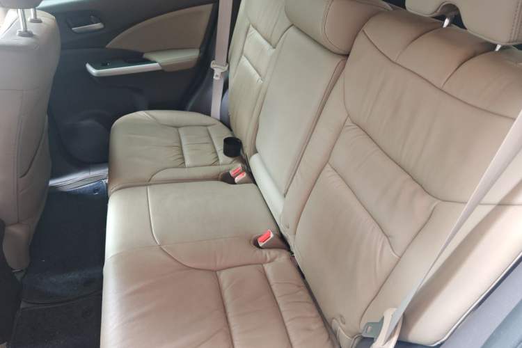 Used Honda CR-V 2013 2.4L two-wheel drive luxury version Left Rear Seat