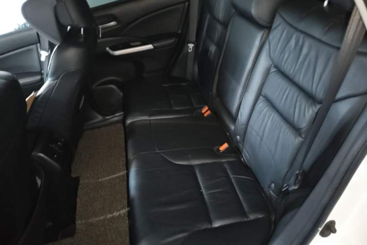 Used Honda CR-V 2013 2.4L four-wheel drive luxury version Left Rear Seat