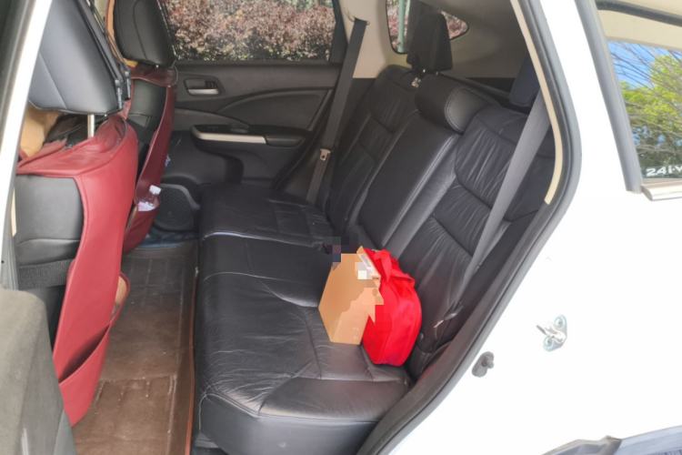 Used Honda CR-V 2013 2.4L four-wheel drive luxury version Left Rear Seat